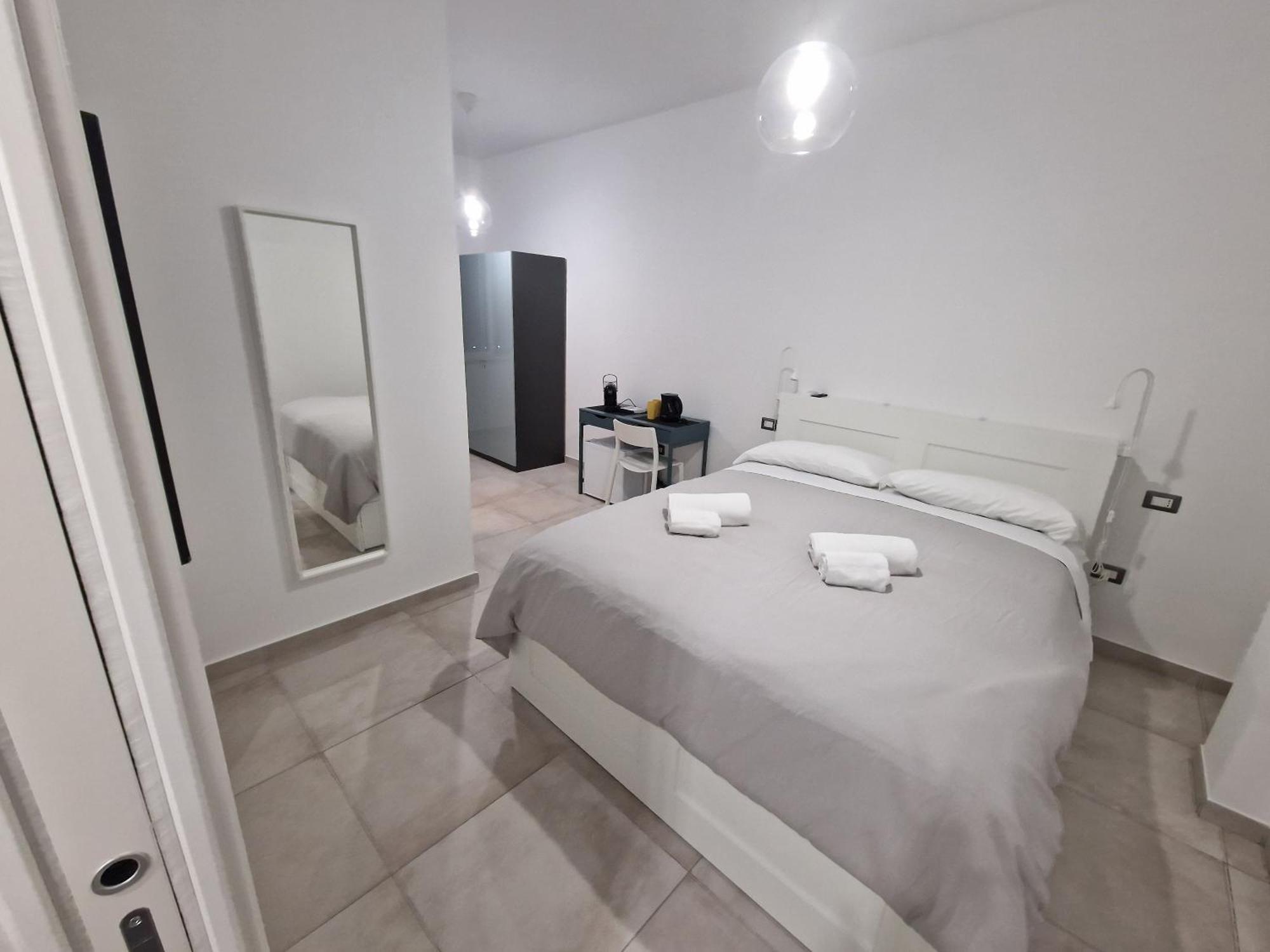 Neapolitan Skyscraper Guest house Naples