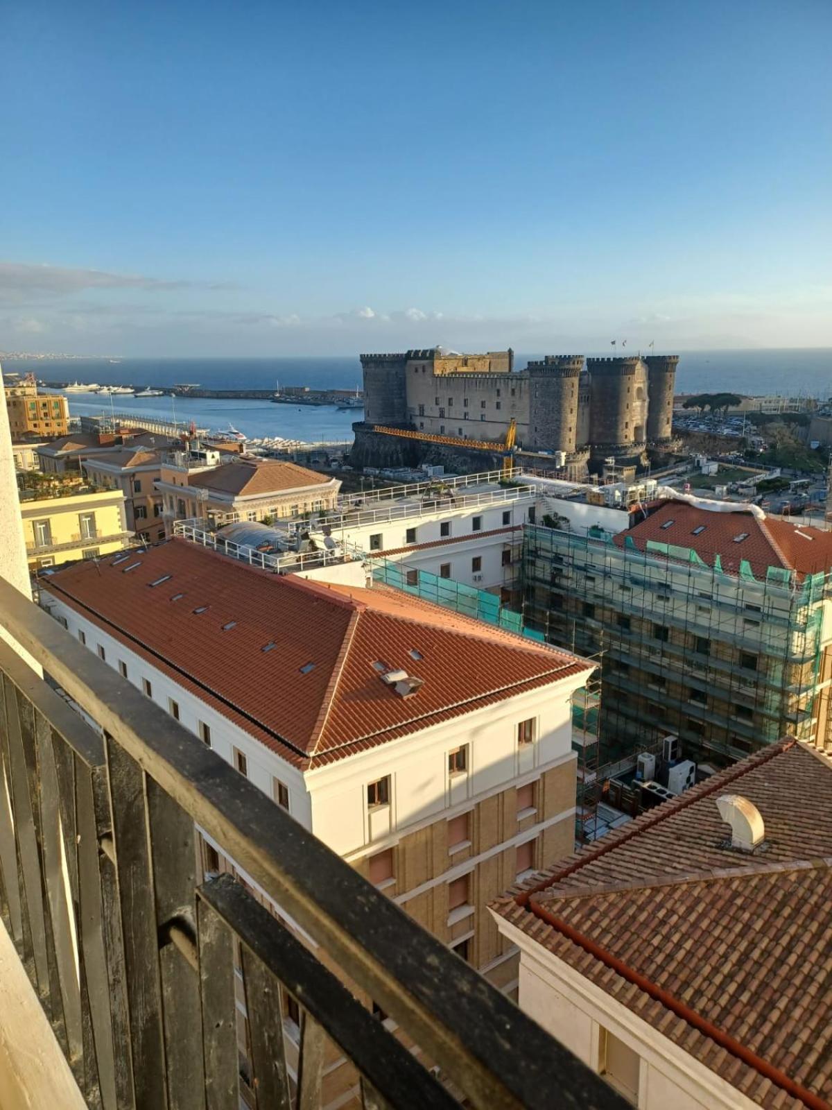 Gasthof Neapolitan Skyscraper